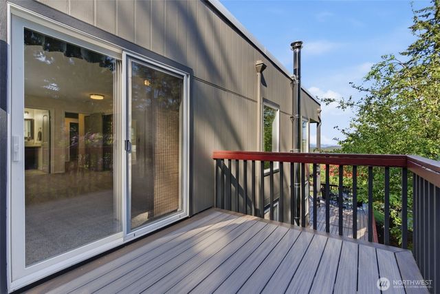 2155 Lost Creek Lane NW, Bremerton, WA 98312