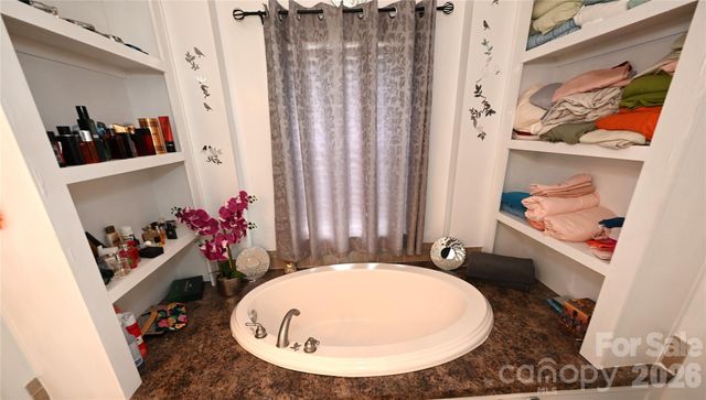 3951 Springs Road, Conover, NC 28613