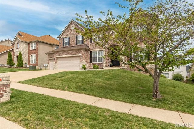 977 Bentley Park Circle, O'fallon, MO 63368