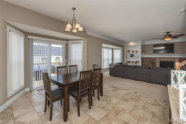 977 Bentley Park Circle, O'fallon, MO 63368