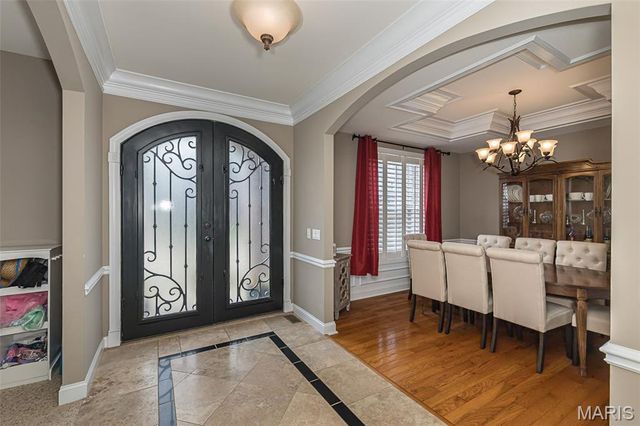 977 Bentley Park Circle, O'fallon, MO 63368