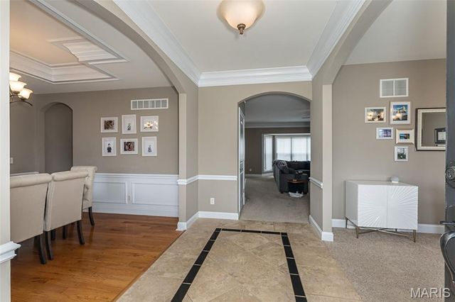 977 Bentley Park Circle, O'fallon, MO 63368