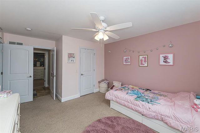 977 Bentley Park Circle, O'fallon, MO 63368