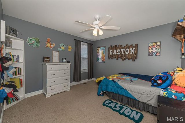 977 Bentley Park Circle, O'fallon, MO 63368