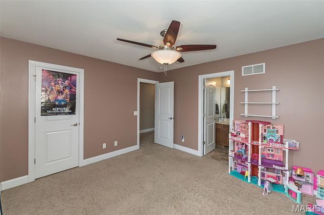 977 Bentley Park Circle, O'fallon, MO 63368