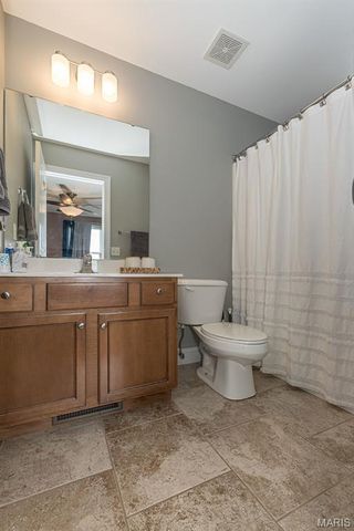 977 Bentley Park Circle, O'fallon, MO 63368