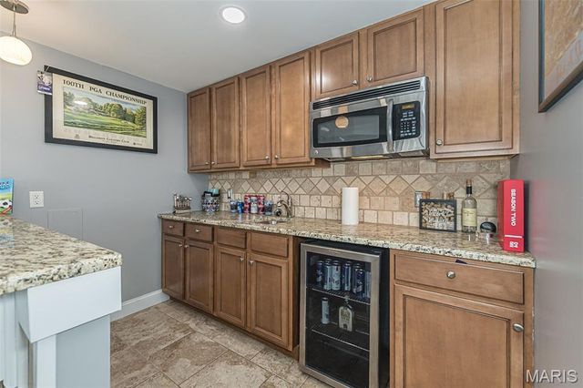 977 Bentley Park Circle, O'fallon, MO 63368