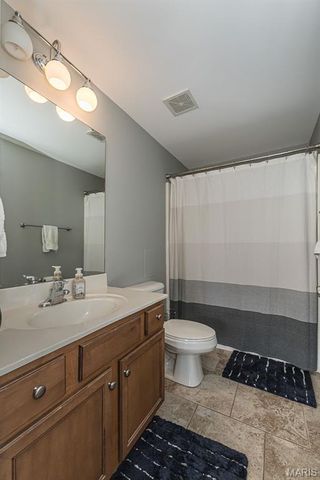 977 Bentley Park Circle, O'fallon, MO 63368