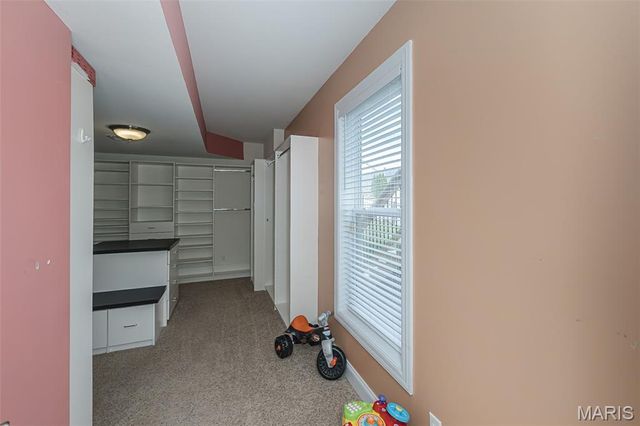 977 Bentley Park Circle, O'fallon, MO 63368