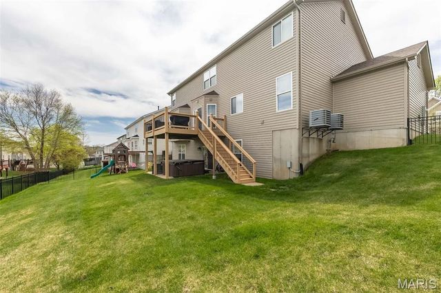 977 Bentley Park Circle, O'fallon, MO 63368