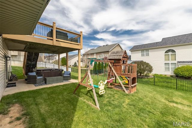 977 Bentley Park Circle, O'fallon, MO 63368