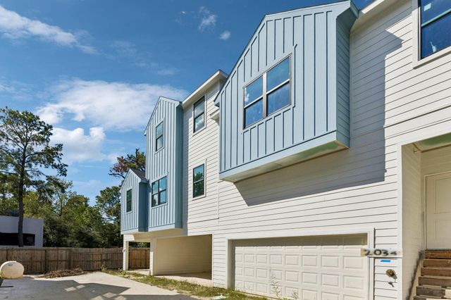 2031 Oak Forest Drive A-B, Houston, TX 77018