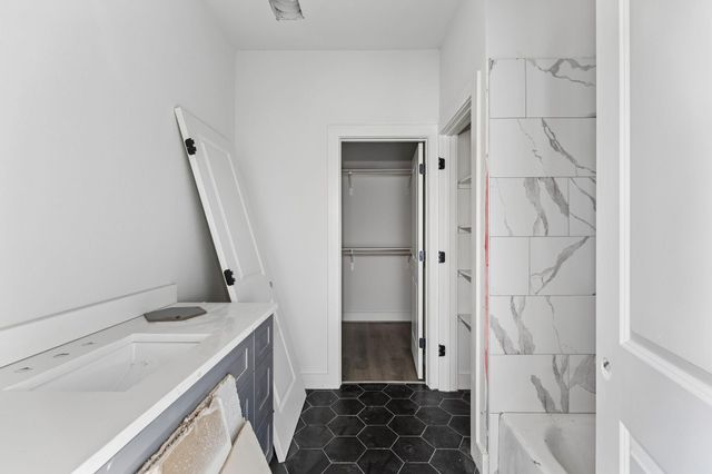 2031 Oak Forest Drive A-B, Houston, TX 77018
