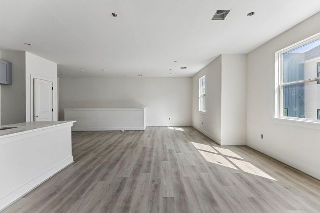 2031 Oak Forest Drive A-B, Houston, TX 77018