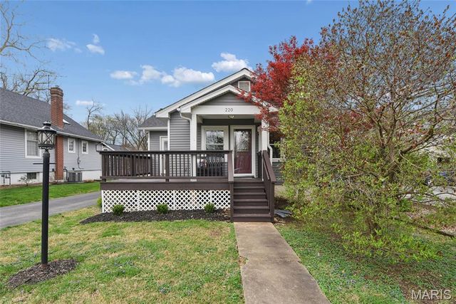 220 Chestnut Avenue, Webster Groves, MO 63119