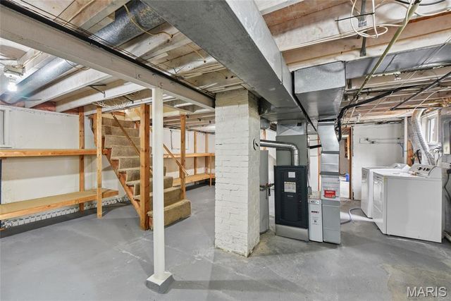 220 Chestnut Avenue, Webster Groves, MO 63119