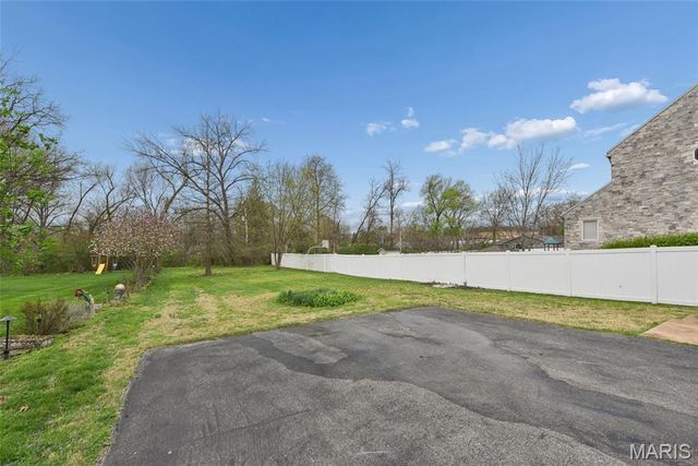 220 Chestnut Avenue, Webster Groves, MO 63119