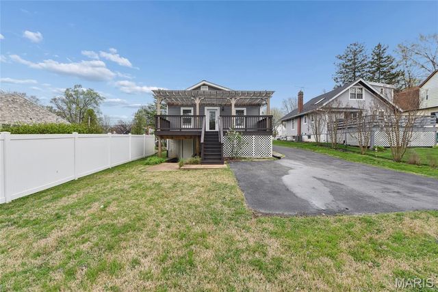 220 Chestnut Avenue, Webster Groves, MO 63119