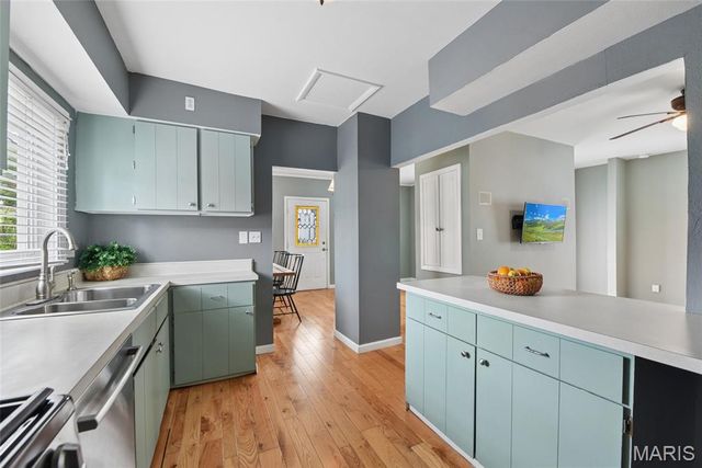 220 Chestnut Avenue, Webster Groves, MO 63119