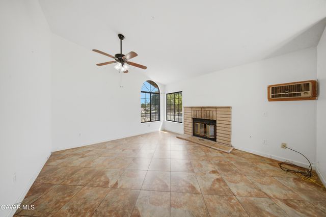 2240 Moonlight Court, Palmdale, CA 93550