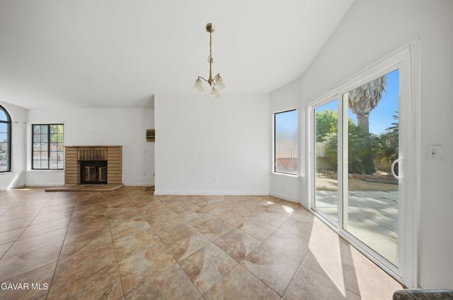 2240 Moonlight Court, Palmdale, CA 93550