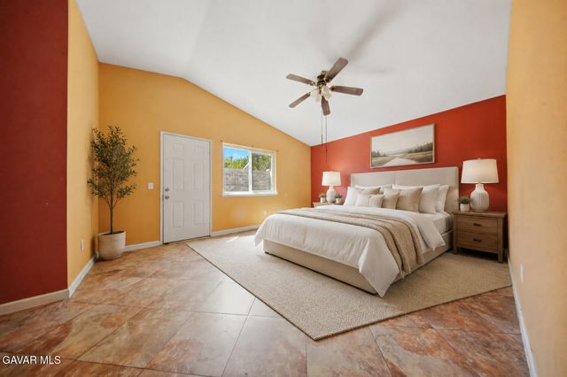 2240 Moonlight Court, Palmdale, CA 93550