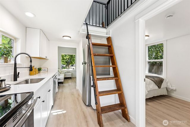 930 South M Street, Tacoma, WA 98405