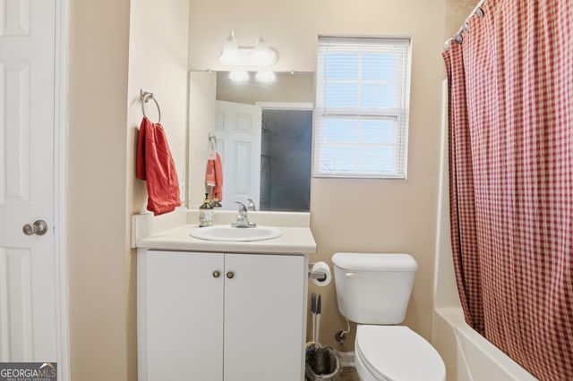 5001 Scotch Pine Avenue, Statesboro, GA 30458