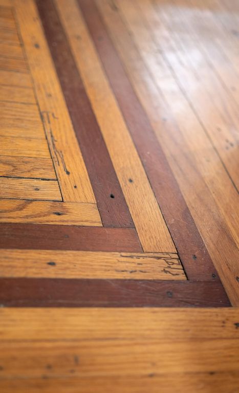 Image 25 of property listing at 106 Hickory Street, Charleston, SC 29407