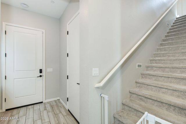 169 E BALSAM Drive, Chandler, AZ 85286