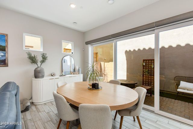 169 E BALSAM Drive, Chandler, AZ 85286