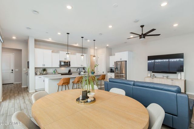 169 E BALSAM Drive, Chandler, AZ 85286