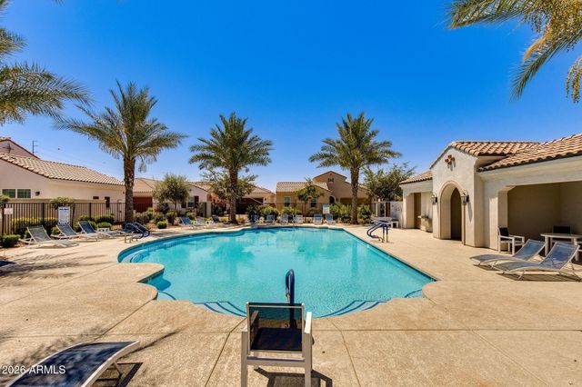 169 E BALSAM Drive, Chandler, AZ 85286