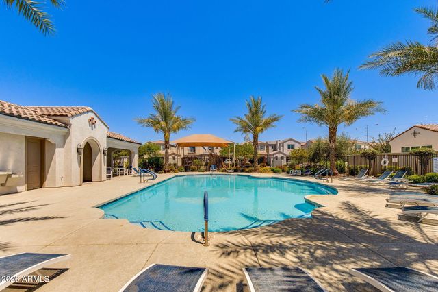 169 E BALSAM Drive, Chandler, AZ 85286