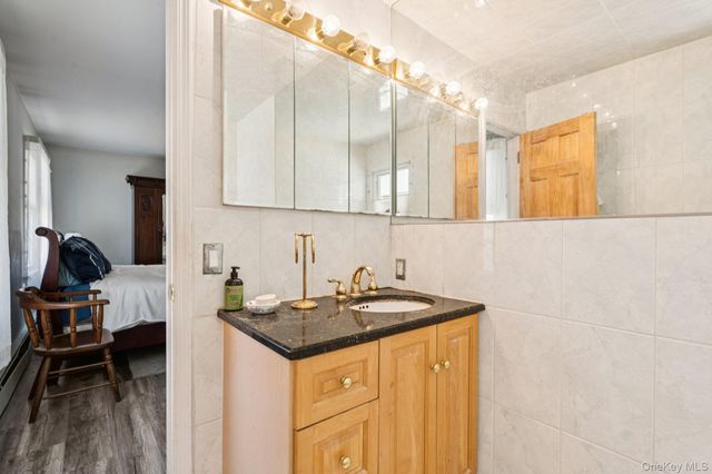 2 Three Pond Road, Smithtown, NY 11787