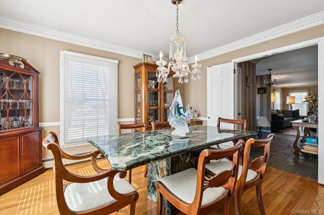 2 Three Pond Road, Smithtown, NY 11787