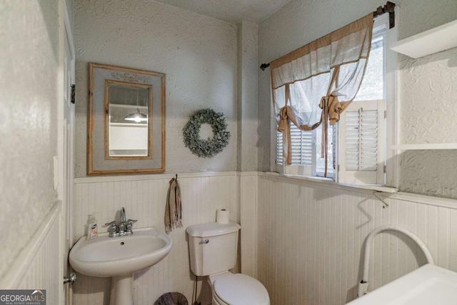 1697 Milledge Avenue, Athens, GA 30605