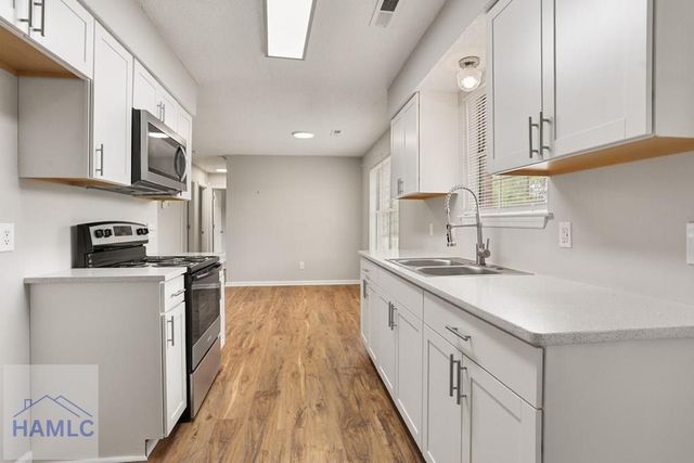 98 Carlyene Drive, Midway, GA 31320