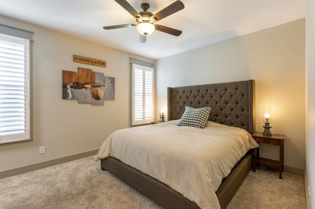 1070 Hideaway Rd, Columbia, TN 38401