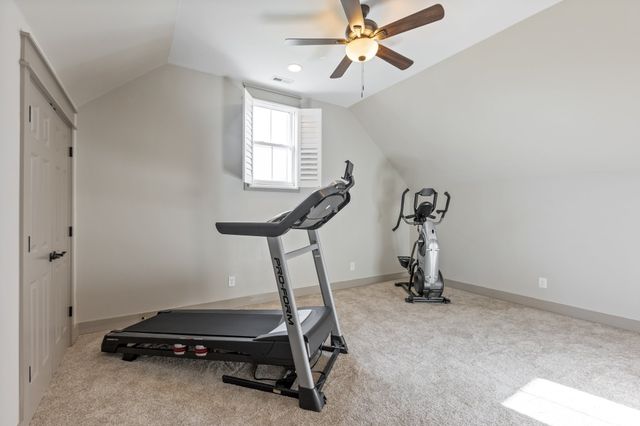 1070 Hideaway Rd, Columbia, TN 38401