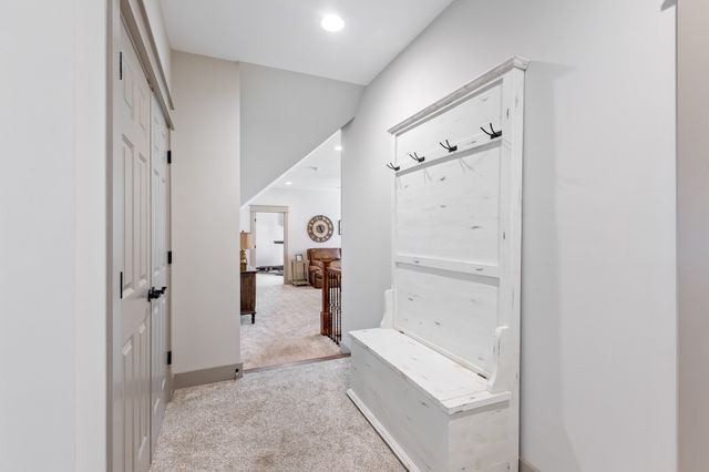 1070 Hideaway Rd, Columbia, TN 38401