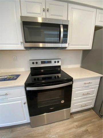 7651 Reseda Blv 5T, Reseda, CA 91335
