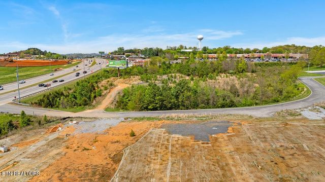 0 Winfield Dunn Pkwy, Kodak, TN 37764