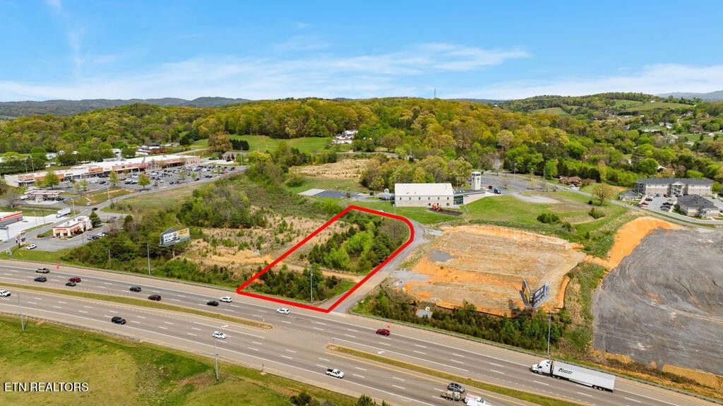 0 Winfield Dunn Pkwy, Kodak, TN 37764