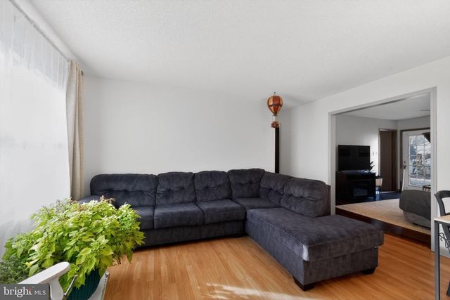 710 PORTER AVE, Martinsburg, WV 25401