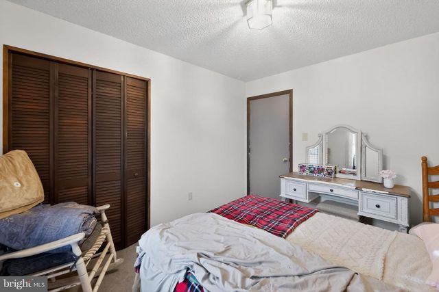 710 PORTER AVE, Martinsburg, WV 25401