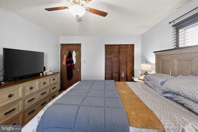 710 PORTER AVE, Martinsburg, WV 25401