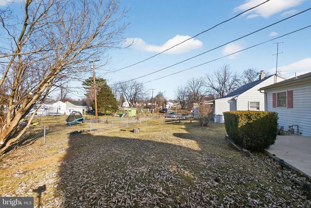 710 PORTER AVE, Martinsburg, WV 25401