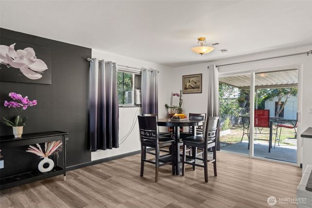343 4th Street SE, Puyallup, WA 98372