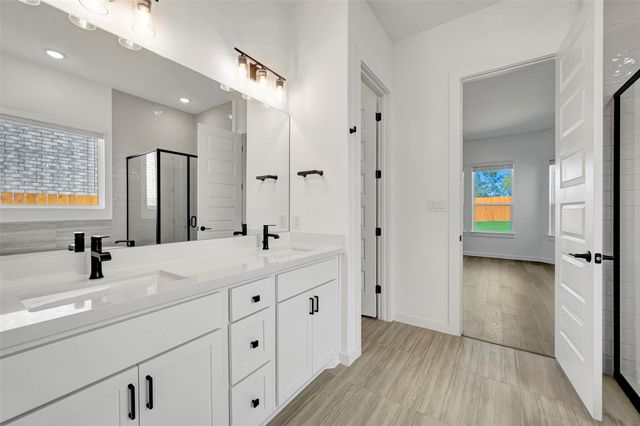 394 Bishop Wood RD, Dripping Springs, TX 78620